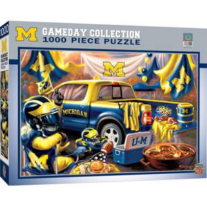 NFL Chicago Bears Game Day in the Dog House Puzzle - 1000Pc