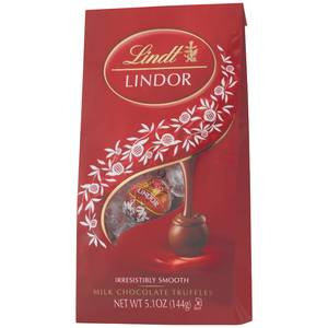 Lindt LINDOR Milk Chocolate Truffles, Chocolates with Smooth, Melting  Truffle Center, Easter Basket Stuffers, 50.8 oz., 120 Count