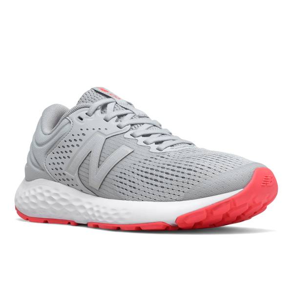 new balance women's 520 running shoes