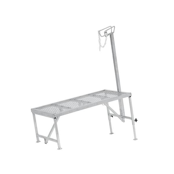 Weaver Livestock Trim Stand with Wire Form Head Piece