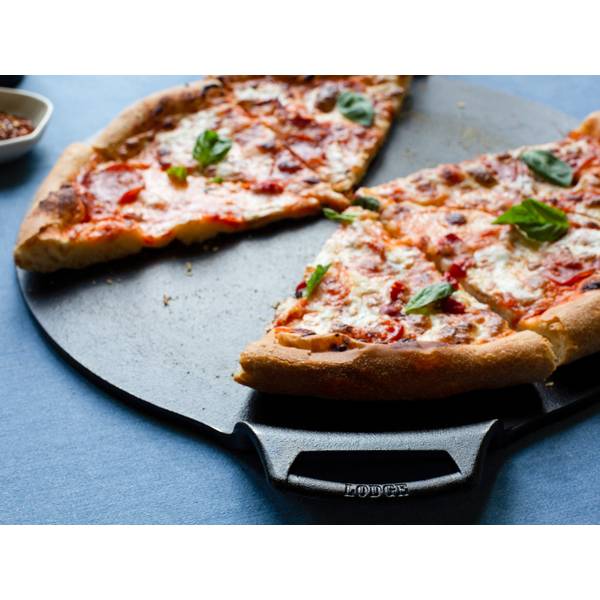 Pizza Crisper Pan by KitchenAid at Fleet Farm