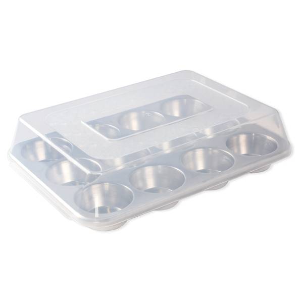 Wilton Bake It Better Non-Stick Cupcake Pan with Tall Lid, 12-Cup