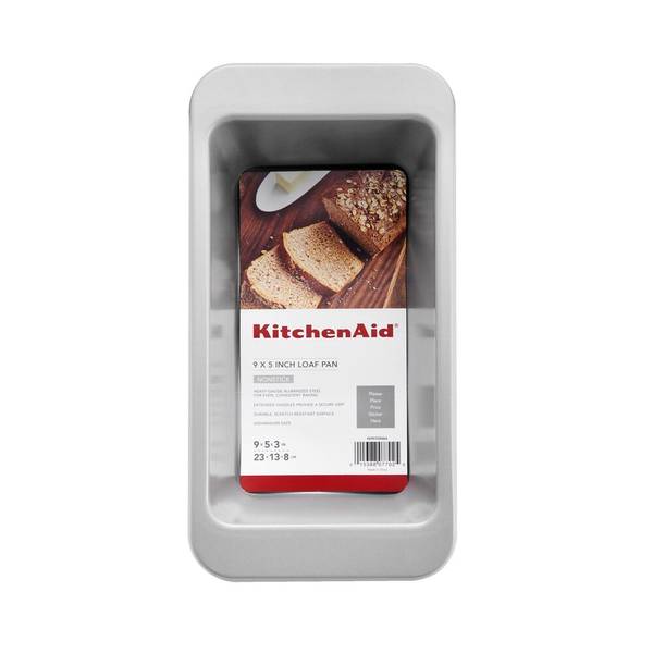 Wilton Advance Select Premium Non-Stick Loaf Pan, 9.25 x 5.25 Inches,  Steel, Silver
