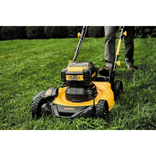 Farm and best sale fleet push mowers