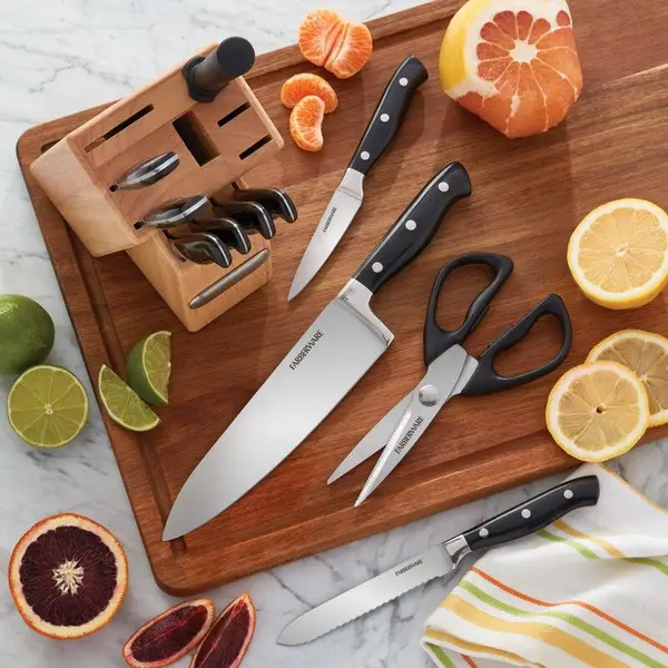 Farberware 15-Piece Stamped Stainless Steel Knife Block Set, High-Carbon  Stainless Steel Kitchen Knife Set with Ergonomic Handles, Razor-Sharp  Knives