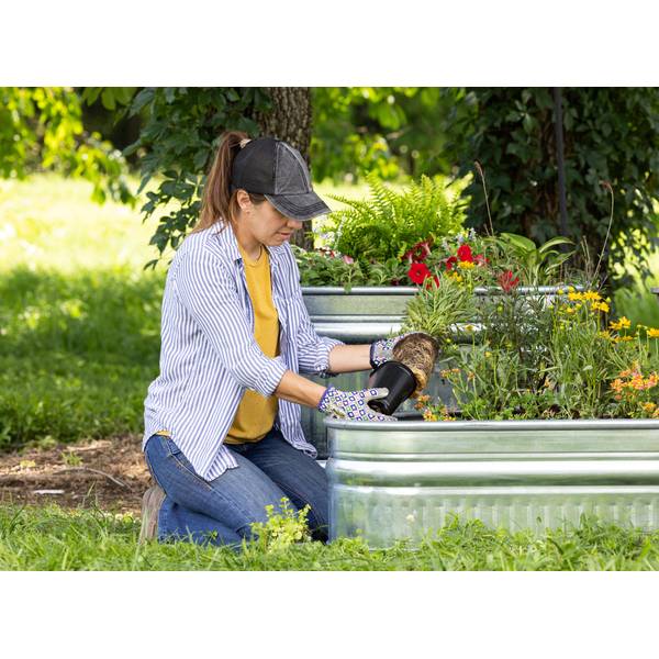 Behlen Country 2' x 1' x 4' Farm Flex Oval Tank 50 Gal