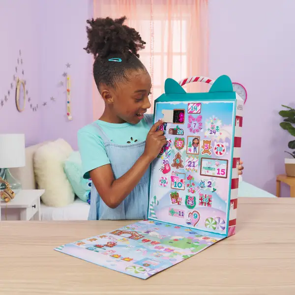 Gabby's Dollhouse, Advent Calendar 2023, 24 Surprise Toys With