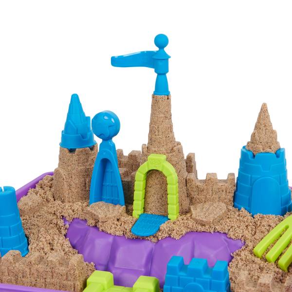 Kinetic Sand, Beach Day Fun Playset with Castle Molds, Tools, and 12 o –