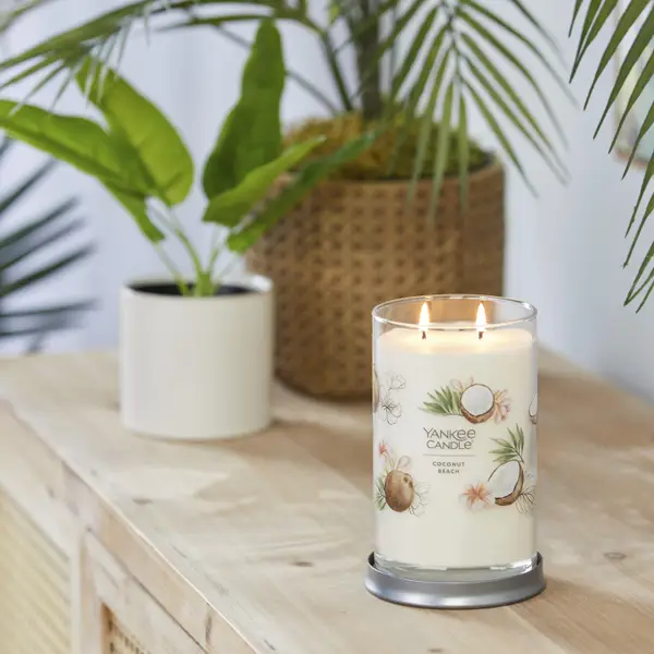 Yankee Candle 20 oz Coconut Beach Signature Candle - 1630035