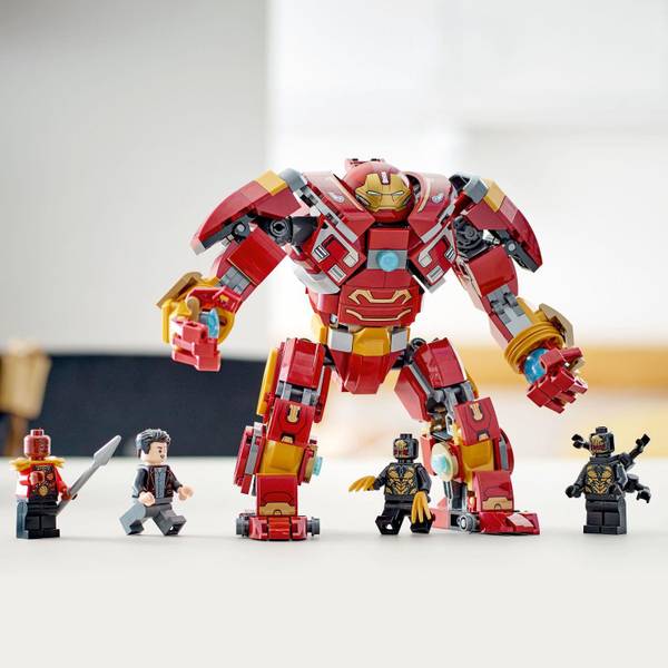 Evolution of the LEGO Marvel Hulkbuster – Blocks – the monthly