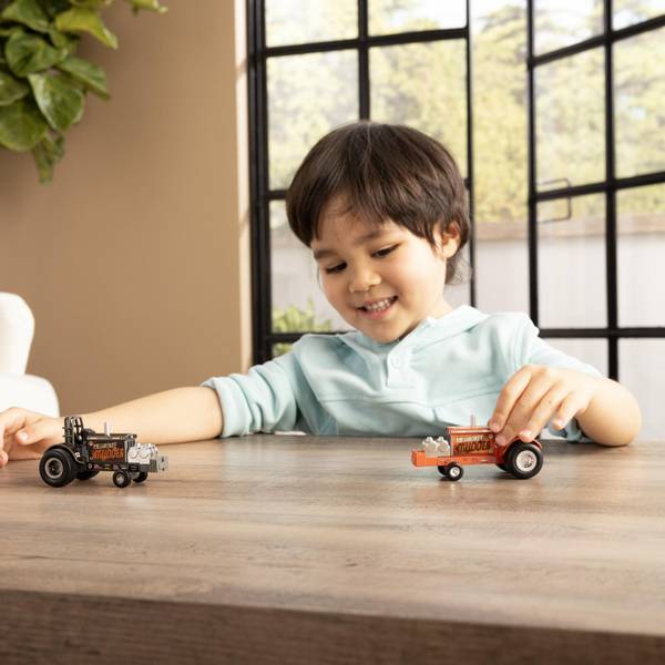 Allis Chalmers D 21 1:64 Scale Puller Tractor Assortment - 37958