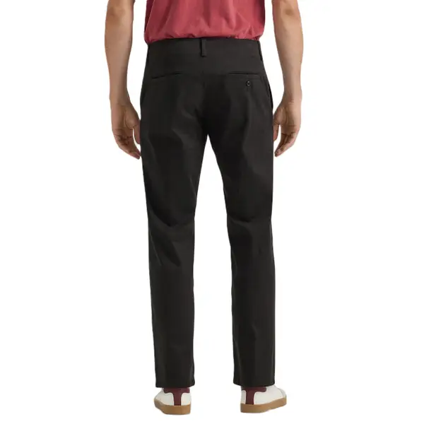 Lee Men's Extreme Motion Flat Front Khaki Pants - 104273501