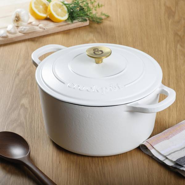 Crock Pot 5 Quart Enamel-Cast Iron Dutch Oven - 137364.02