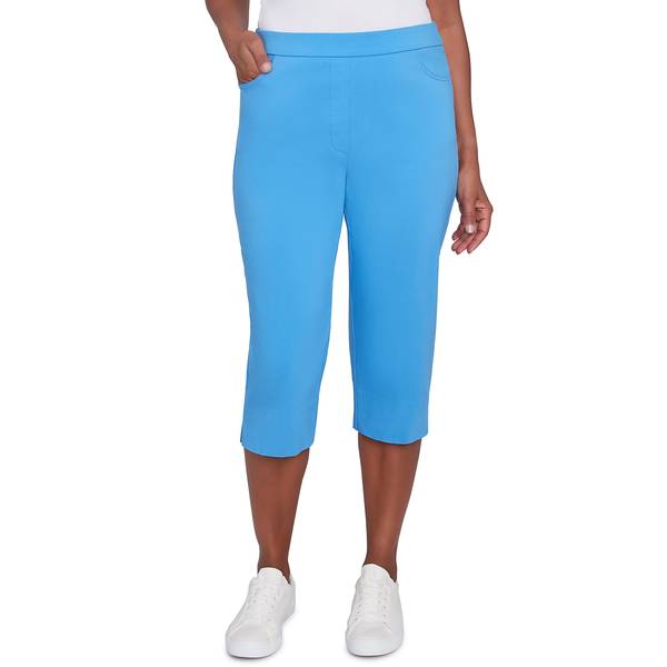 Photo of Women's Allure Clamdigger Shorts