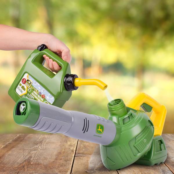 John Deere Bubble Leaf Blower with Refill Gas Can - 470146