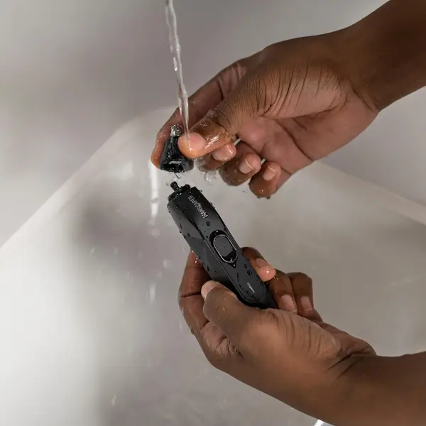 MANSCAPED The Weed Whacker 2.0 Ear & Nose Hair Trimmer - 30