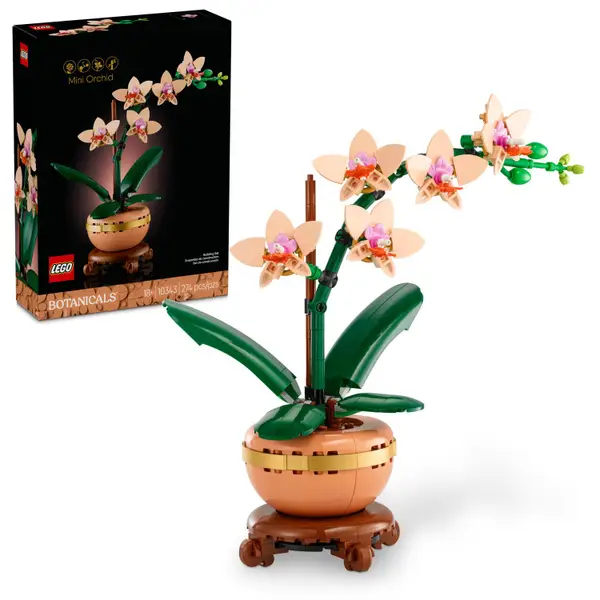 LEGO Botanicals | Blain's Farm and Fleet
