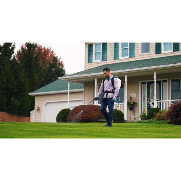 Scotts 4 Gallon Pump Zero Li-Ion BP Sprayer - 190753 | Blain's