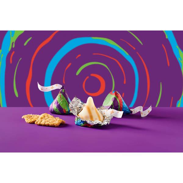 Hershey's 9 oz KISSES CINNAMON TOAST CRUNCH Flavored Candy Share