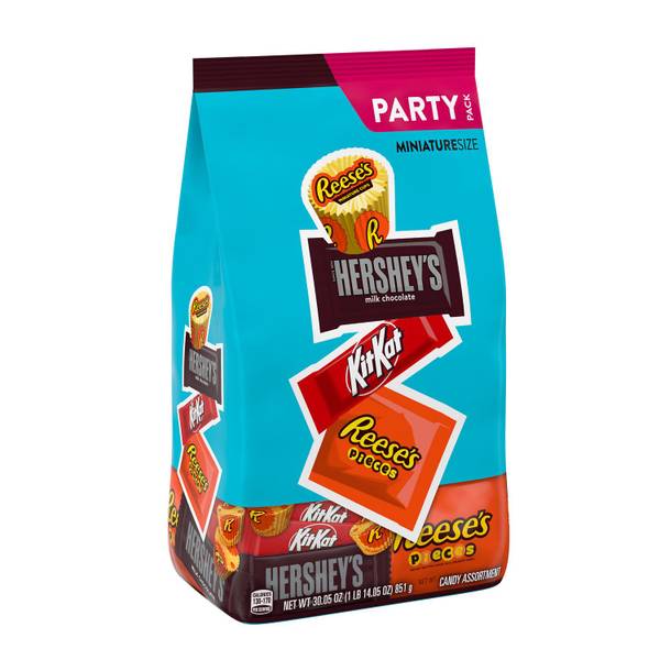 Photo of HERSHEY'S, KIT KAT and REESE'S Assorted Flavored Candy Party Pack, 30.05 oz