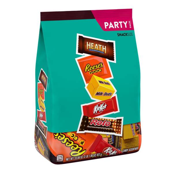 Photo of Hershey Assorted Flavored Snack Size Candy Party Pack, 33.08 oz