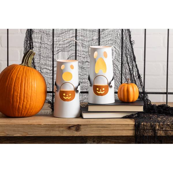 Transpac Imports Inc. Metal Ghost with Pumpkin Lantern