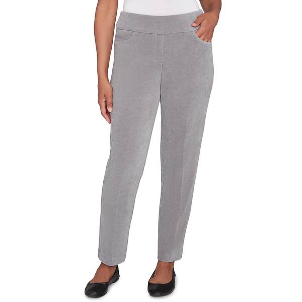 Photo of Women's Wale Knit Cord Short Pants