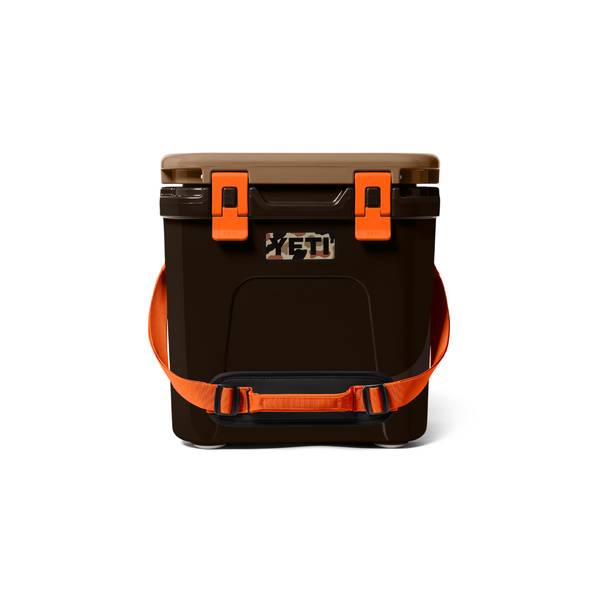 YETI Roadie 24 2.0 Hard Cooler, Wetlands Camo