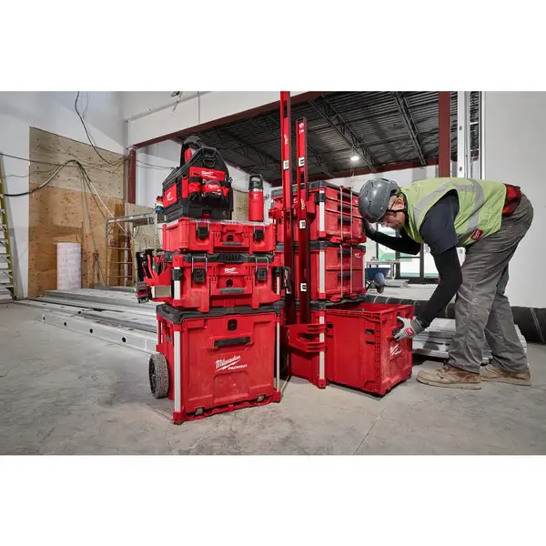 Milwaukee PACKOUT Rolling Drawer Tool Box - 48-22-8420 | Blain's