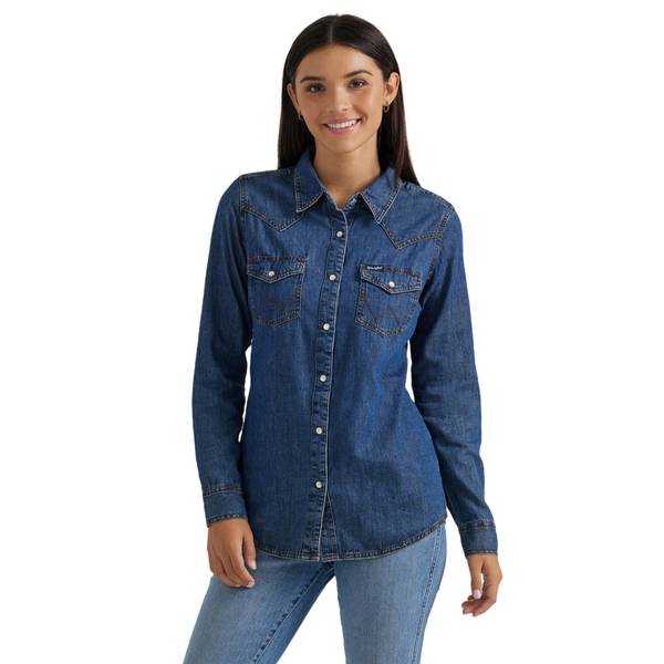 Photo of Women's Long Sleeve Denim Western Snap Shirt