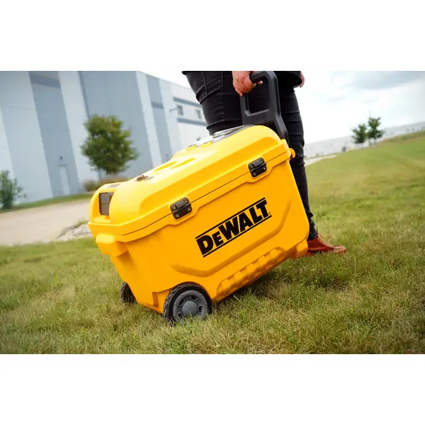 COOLER & WARMER イエローハット DEWALT 32 Quart 20V MAX Portable Air Cooler - DXACN01B | Blain's