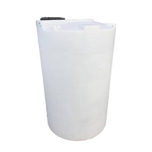 Photo of 550-Gallon Plastic Vertical Dome Top Tank