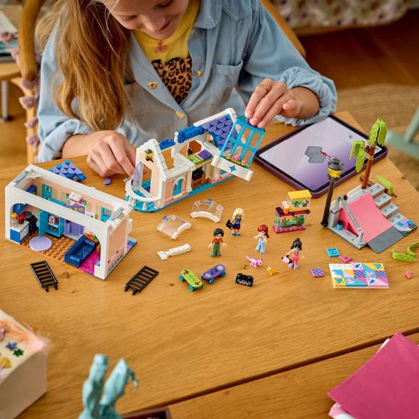 LEGO Friends Liann's Family House 42687 Building Toy - 6585592