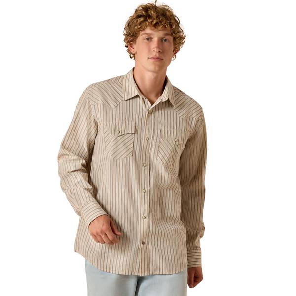Photo of Men's Retro Hesper Fitted Snap Shirt