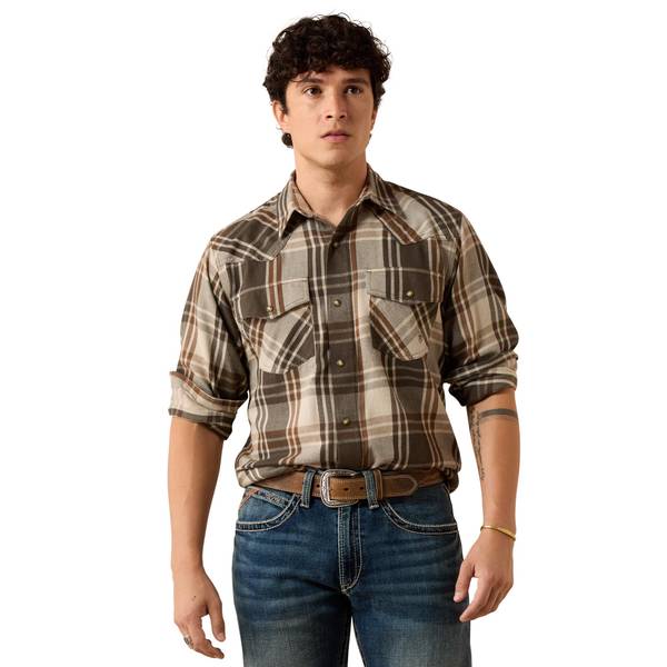Photo of Men's Retro Howell Fitted Long Sleeve Snap Shirt