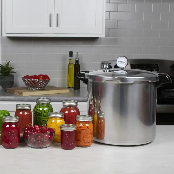 Presto Aluminum Pressure Canner with Recipe Book and Canning Rack