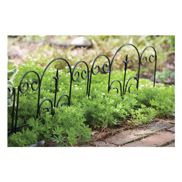 Garden Edge with Finial