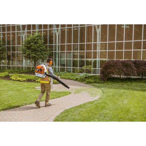 STIHL BR-600 64.8cc Gas Backpack Blower - 4282 011 1632 US